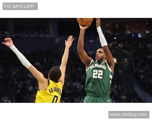 雄鹿外线射手米德尔顿表现抢眼,刷新生涯个人得分纪录